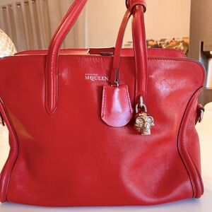 Authentic Alexander McQueen Large Pebbled key lock Leather satchel